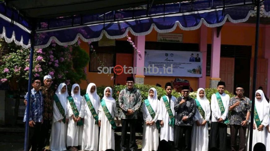 Wisuda Hafidz/Hafidzah di SMPN 1 Jonggat, Wabup Harap Jadi Inspirasi Sekolah Lain