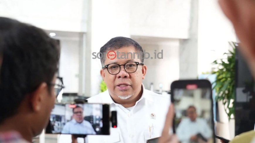 Fahri Hamzah Akan Libatkan Koperasi Merah Putih Sebagai Mitra Penyedia Bahan Bangunan Pada Program BSPS