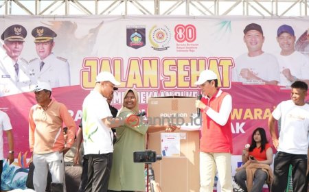Semarak HUT RI ke-80, Karang Taruna Jatiswara Desa Bangket Parak Gelar Jalan Sehat dan Pengobatan Gratis