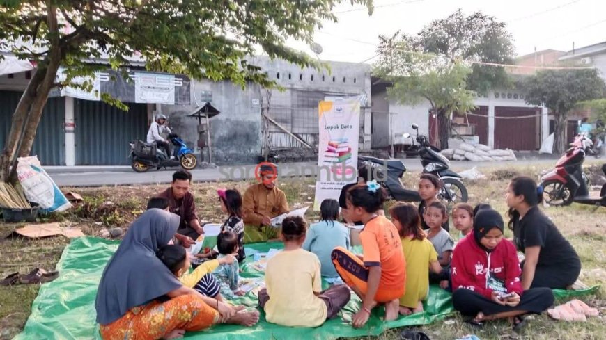 Membangun Budaya Literasi dari Desa Melalui Lapak Baca Komunitas Komplit di Lombok Tengah