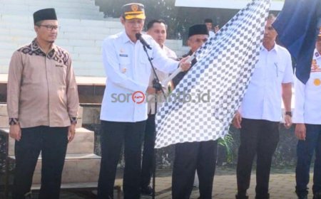 Wabup Nursiah Lepas Kirab Pataka HUT ke-80 Lombok Tengah