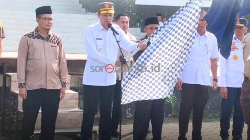 Wabup Nursiah Lepas Kirab Pataka HUT ke-80 Lombok Tengah