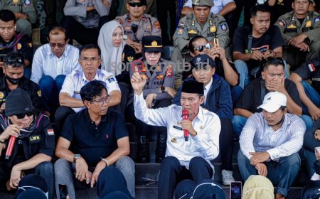 Pemkab Lombok Tengah Tunda Rumahkan 715 Guru Honorer