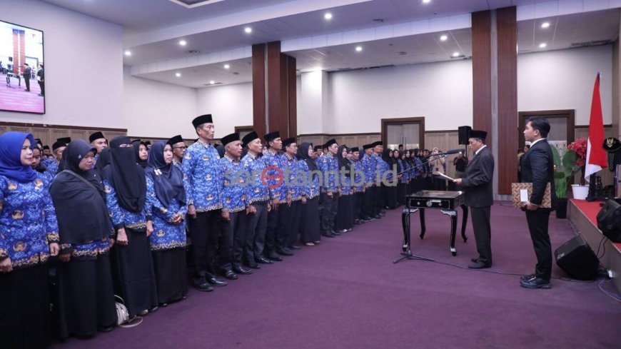 Lombok Tengah Lantik 450 Kepala Sekolah SMP, SD, dan TK Negeri