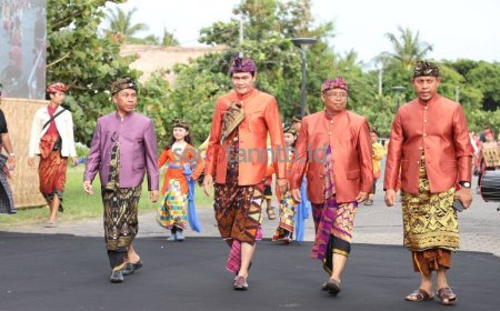Karnaval Siu Putri Mandalika Meriahkan Bau Nyale 2026