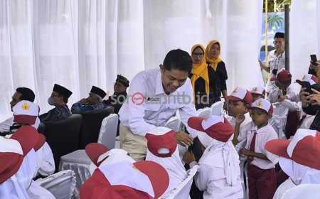 Bandara Lombok Bagikan 2.000 Paket Perlengkapan Sekolah di Lombok Tengah