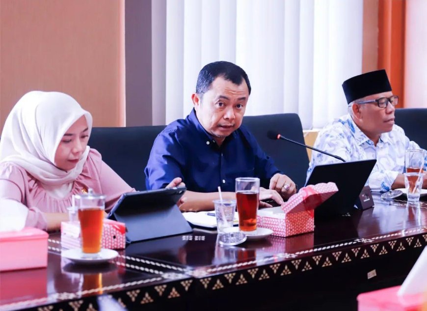 Komisi I DPRD Loteng Gelar Rapat Konsultasi Dan Evaluasi APBD 2025