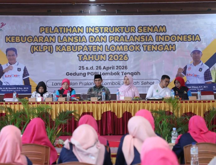 Wabup Lombok Tengah Buka Pelatihan Instruktur Senam Lansia, Dorong Hidup Sehat dan Bahagia