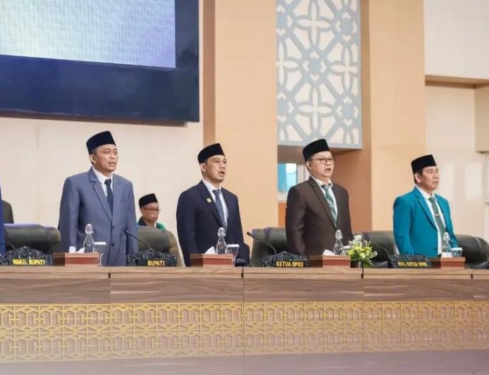 Muhammad Najib Daud Muhsin Resmi Dilantik sebagai Anggota DPRD Lombok Tengah melalui PAW