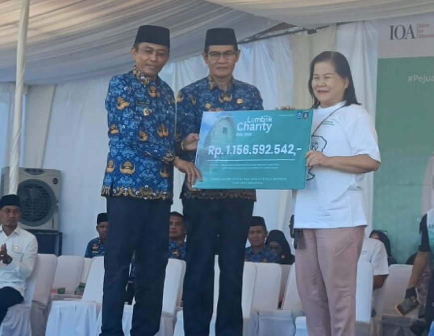 Bupati Lombok Tengah Terima Donasi Lombok Charity Ride Dukung Pendidikan Lombok Tengah