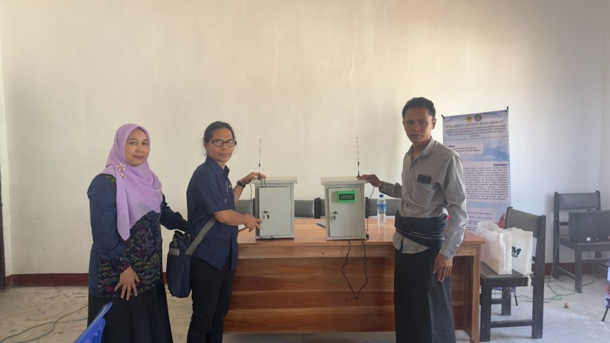 Perkuat Ketahanan Pesisir Lombok Tengah, UB dan Unram Gelar Pengabdian Masyarakat dan Hibahkan Alat Pengukur Tinggi Gelombang Laut dan Banjir Rob di Desa Awang