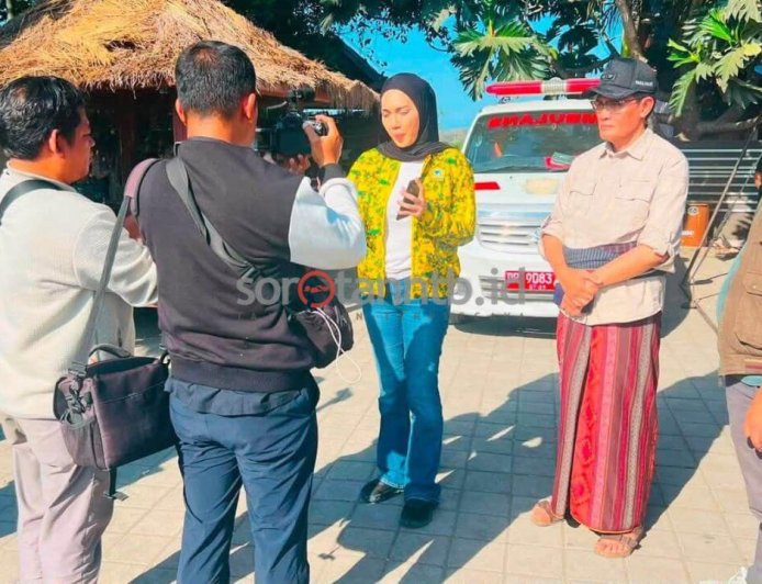 Wabup Nursiah Dampingi Sari Yuliati Salurkan Bantuan untuk Korban Kebakaran Sade