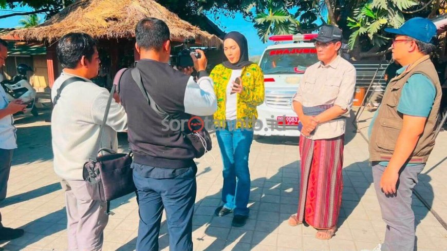 Wabup Nursiah Dampingi Sari Yuliati Salurkan Bantuan untuk Korban Kebakaran Sade